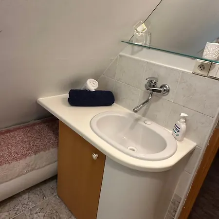 ロッジ Chalupa Ski Jezersko イェゼルスコ