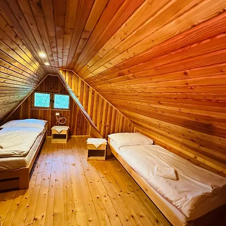 ロッジ Chalupa Ski Jezersko